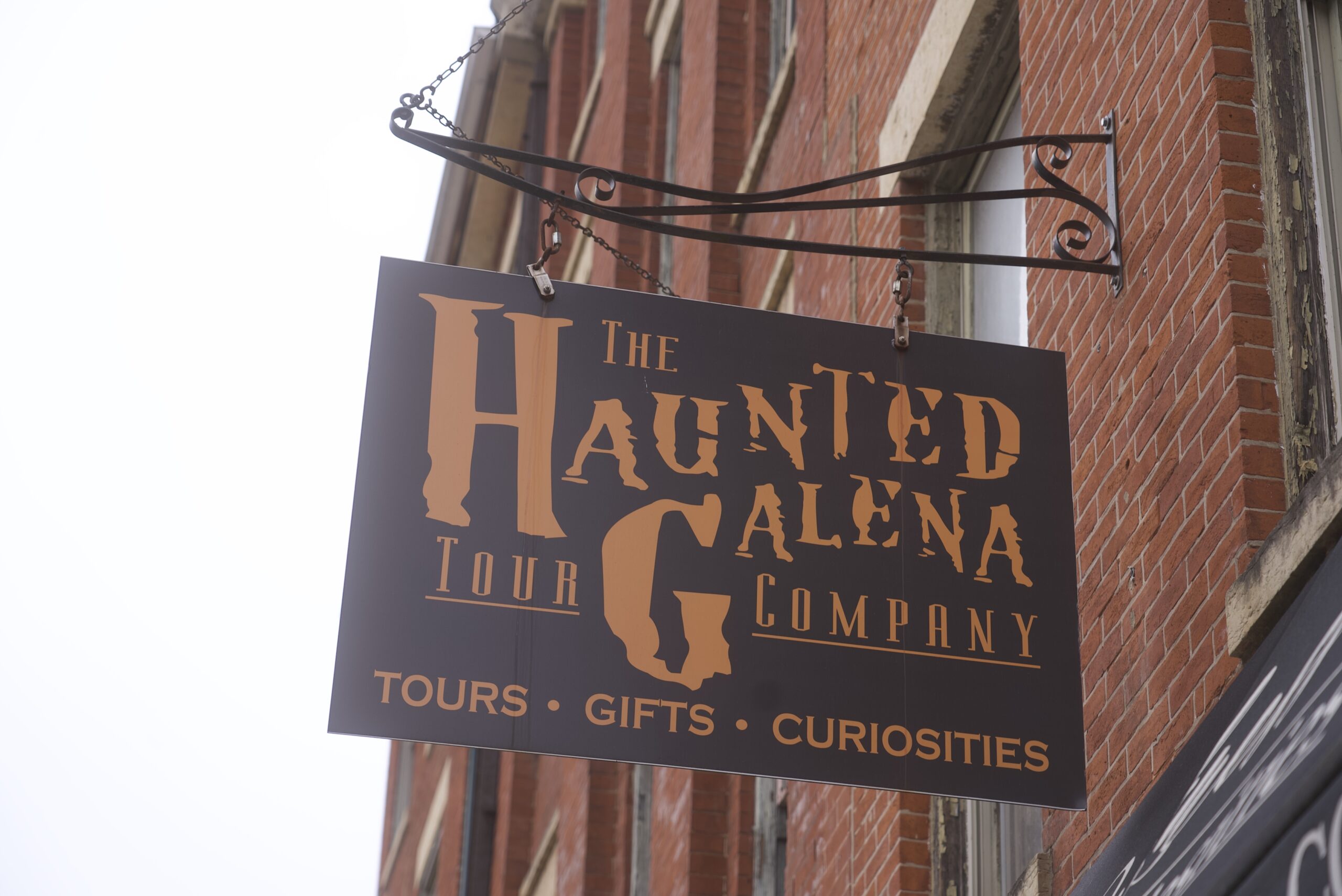 Store sign