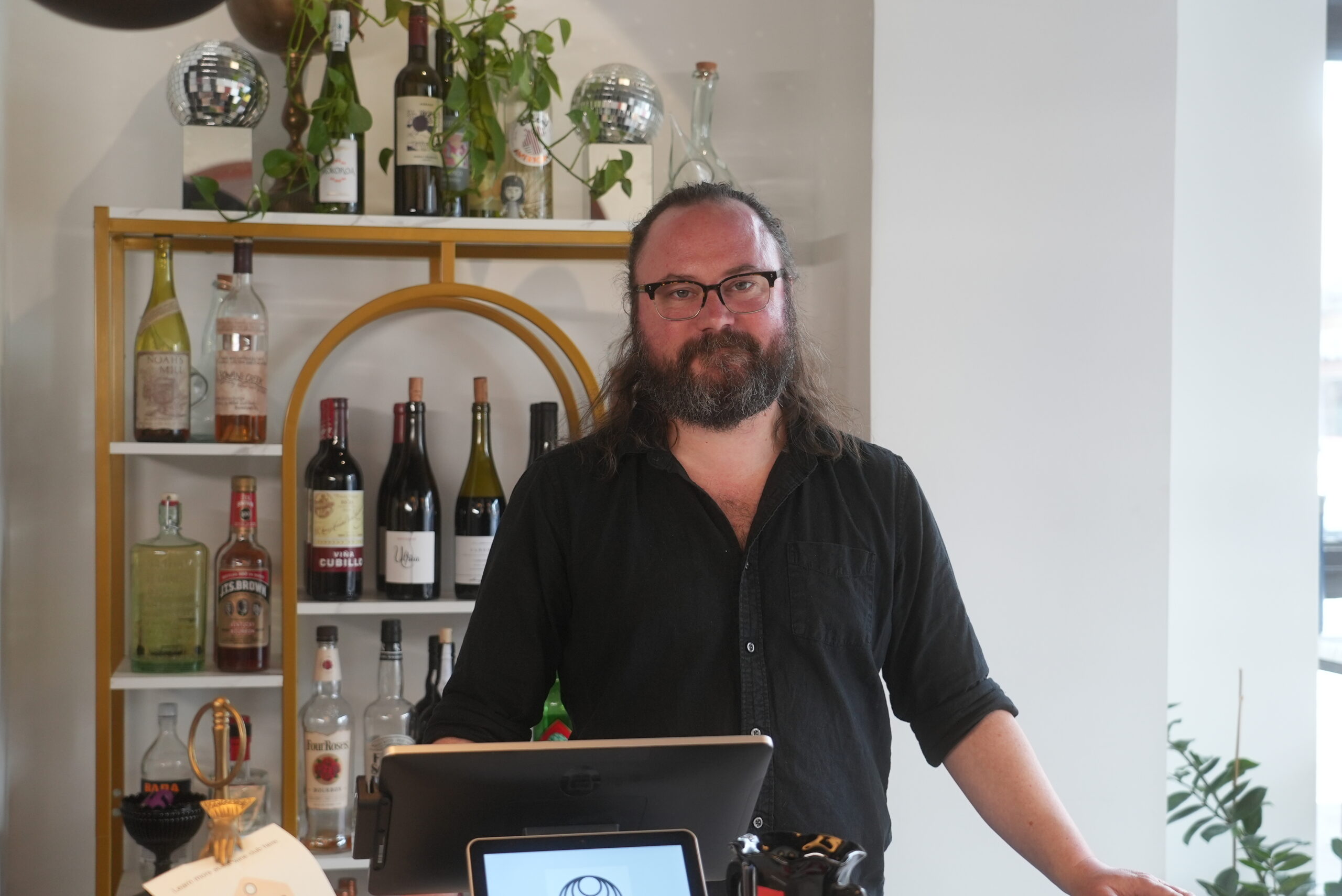 How to Answer Common Retail Interview Questions from Deep Red Wine Merchant