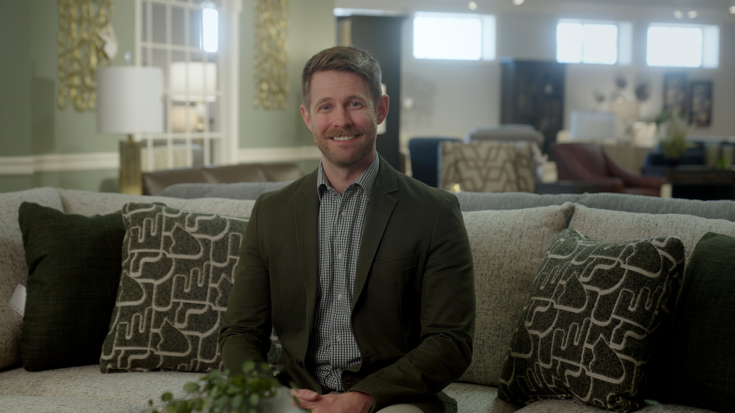 How to Sell High-Priced Items in Retail from Wright’s Furniture